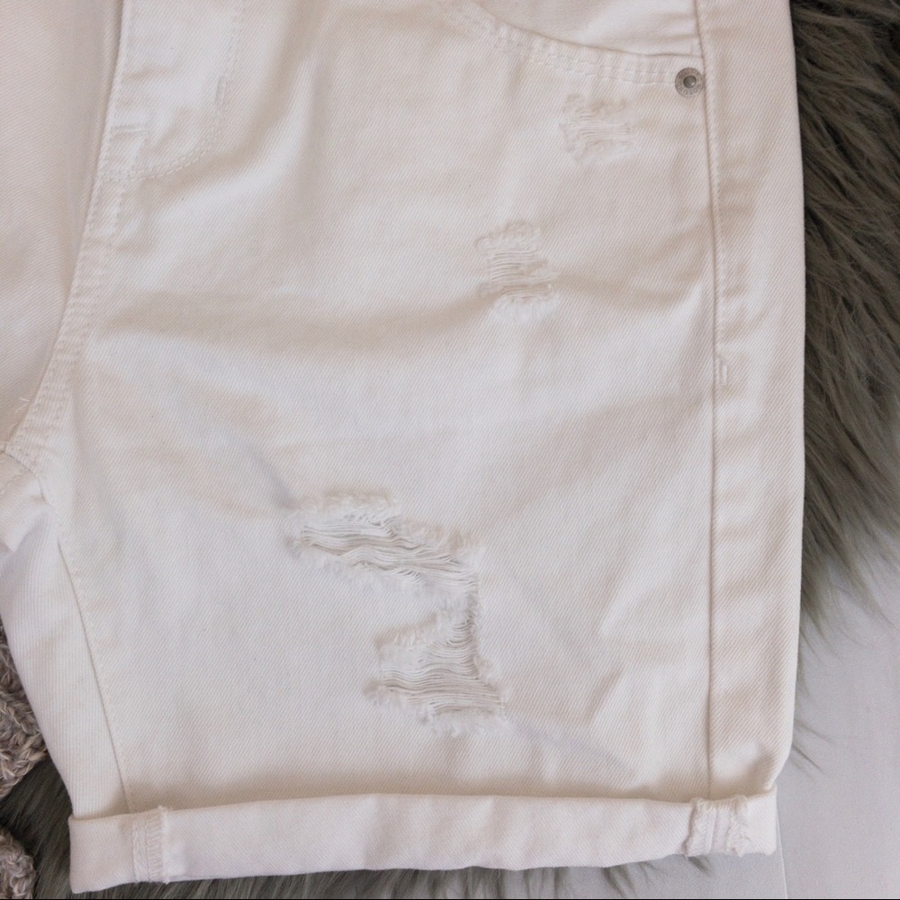 Mossimo • Ripped Boyfriend Shorts - Picture 4 of 6